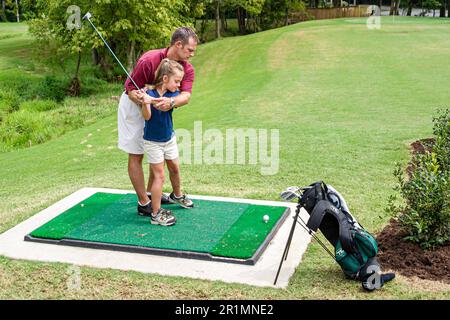 Sevierville Tennessee, Smoky Mountains, Par 3 Golfplatz, Sport, Sportler, Erholung, Spiel, Landschaft, Design, Golf, Können, Fahren, Putting, Grün, Sandfalle, f Stockfoto