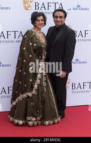 London, Großbritannien. 14. Mai 2023. LONDON, VEREINIGTES KÖNIGREICH - 14. MAI 2023: Sanjeev Bhaskar und Meera Syal nehmen am May14. Mai 2023 an den BAFTA Television Awards mit P&O Cruises in der Royal Festival Hall in London, Vereinigtes Königreich, Teil. (Foto: Wiktor Szymanowicz/NurPhoto) Kredit: NurPhoto SRL/Alamy Live News Stockfoto