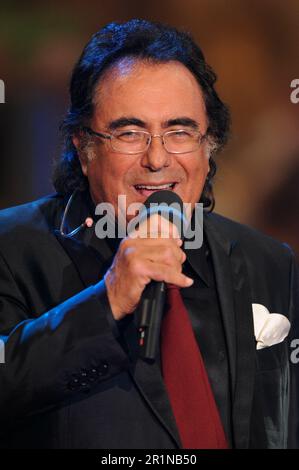 ARCHIVFOTO: AL BANO CARRISI wird am 20. Mai 2023 80, AL BANO CARRISI, ITA, Saenger, Musikantenstadl, Musiksendung.Allgemeine Probe.23.04.2010 SVEN SIMON, Princess-Luise-Str.41#45479 Mülheim/Ruhr#Tel. 0208/9413250#Fax 0208/9413260#GLSB ank, Account-Nr.: 4030 025 100, BLZ 430 609 67#www.SvenSimon.net#e-mail:SvenSimon@t-online.de. Stockfoto