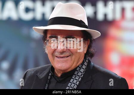 ARCHIVFOTO: AL BANO CARRISI wird am 20. Mai 2023 80, Albano Carrisi, Al BANO (ITA), Sänger, Einzelbild, zugeschnittenes Einzelmotiv, Hochformat, Hochformat. Die schönsten Weihnachtshits mit Carmen Nebel, ZDF Benefit Gala am 5. Dezember 2018, TV-Show, Musikshow, Unterhaltung. ? Stockfoto