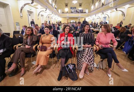 Der niederländische Minister für Justiz und Sicherheit Dilan Yesilgoz - Zegerius, der mongolische Außenminister Battsetseg Batmunkh, der Außenminister Hadja Lahbib, Dr. Dominica Svarc Pipan und der slowenische Außenminister Tanja Fajon, die auf der "Diplomatischen Konferenz zur Annahme des Übereinkommens über internationale Zusammenarbeit bei der Untersuchung und Verfolgung von Völkermord" abgebildet wurden, Verbrechen gegen die Menschlichkeit, Kriegsverbrechen und andere internationale Verbrechen", während eines Arbeitsbesuchs des belgischen Außenministers in der Balkanregion am Montag, den 15. Mai 2023, in Ljubljana, Slowenien. BELGA PHOTO VIRGINIE LEFOUR Stockfoto