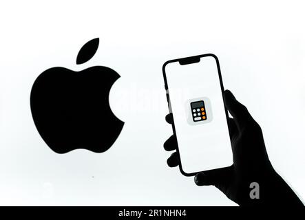 West Bangal, Indien - 20. Februar 2023 : Apple Calculator App auf dem Bildschirm Stock Image. Stockfoto