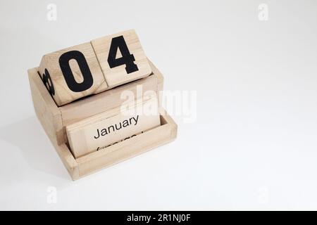 Hölzerne ewige Kalenderblöcke für Januar Stockfoto