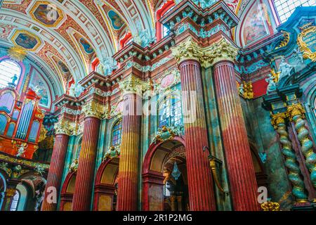 POZNAN, POL - 27.November 2018: Einrichtung von Fara, die Basilika St. Maria in Poznan, Polen Stockfoto