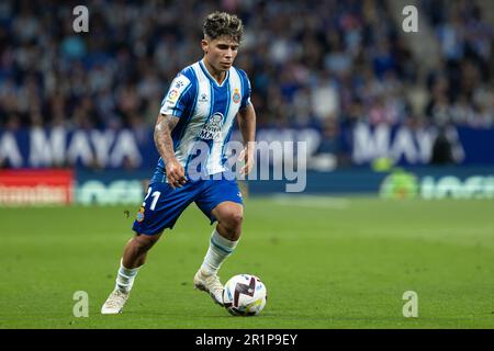 CORNELLA, SPANIEN - MAI 14: Nico Melamed von RCD Espanyol während des Spiels La Liga zwischen RCD Espanyol und dem FC Barcelona am 14. Mai 2023 im RCDE-Stadion in Cornella, Spanien Stockfoto