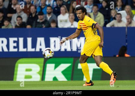 Cornella, Spanien. 14. Mai 2023. CORNELLA, SPANIEN - 14. MAI: Jules Kounde vom FC Barcelona während des Spiels La Liga zwischen RCD Espanyol und FC Barcelona im RCDE-Stadion am 14. Mai 2023 in Cornella, Spanien Kredit: DAX Images/Alamy Live News Stockfoto