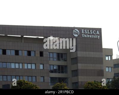 Gizeh, Ägypten, Mai 4 2023: ESLSCA University Campus in Alexandria Desert Road, Ecole Supérieure Libre des Sciences Commerciales Appliquéesis, eine private Stockfoto