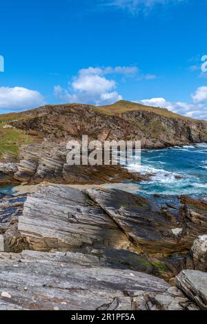 Felsformationen in Portvasgo Bay, Portvasgo, Melness, Sutherland Stockfoto