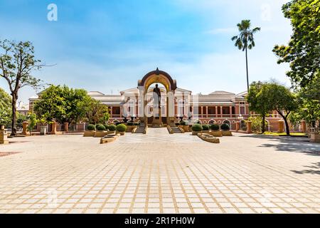 Statue von König Rama IV vor Saranrom Palast, Bangkok, Thailand Stockfoto