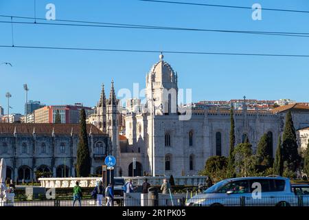 Das Mosteiro dos Jeronimos ist ein wunderschön kompliziertes Kloster im Stadtteil Belem im Westen Lissabons, Portugal Stockfoto