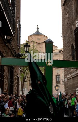 Brüderschaft von Nuestra Señora del Amparo de Toledo, Gebete im Garten, Christus an die Säule gebunden, unser Vater Jesukrat Stockfoto