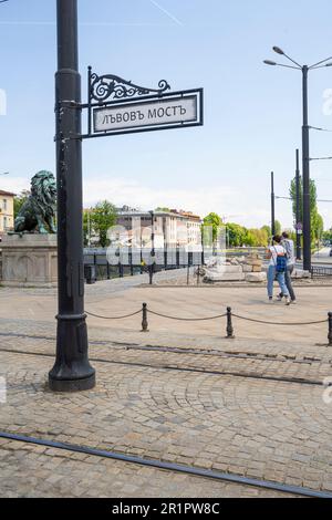 Sofia, Bulgarien. Mai 2023. Panoramablick auf die Löwenbrücke im Stadtzentrum Stockfoto