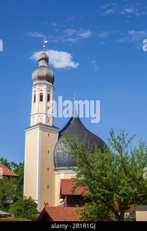 Kirche im Frühling, Westerndorf, Rosenheim, Oberbayern, Deutschland, Europa Stockfoto