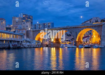 Vallon des Auffes während der Abenddämmerung, Marseille, Provence-Alpes-Cote d'Azur, Frankreich, Stockfoto