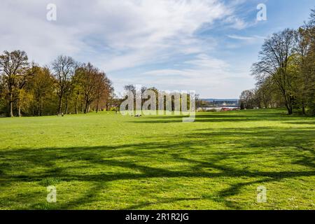 Jenischpark mit Blick auf die Elbe in Hamburg, Ohtmarschen, Hamburg, Norddeutschland, Deutschland, Europa Stockfoto