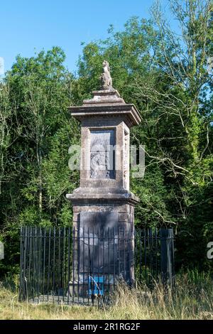 Lansdowne Hill, Cotswolds, UK-August 2022; Schließen Sie das Grenville Memorial, wo die erste Schlacht im Englischen Bürgerkrieg in Lansdown stattfand Stockfoto