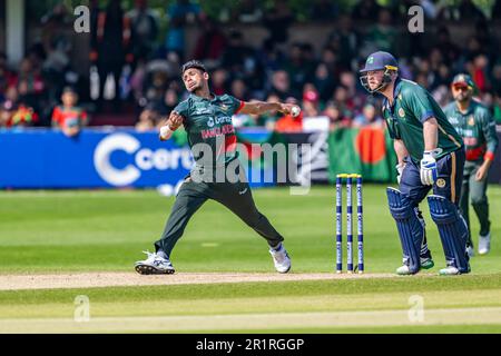 CHELMSFORD, VEREINIGTES KÖNIGREICH. 14. Mai 2023. MD Mustafizur Rahman aus Bangladesch während der ICC Men's Cricket World Cup Super League - 3. ODI Ireland vs Bangladesh auf dem Cloud County Cricket Ground am Sonntag, den 14. Mai 2023 in CHELMSFORD ENGLAND. Kredit: Taka Wu/Alamy Live News Stockfoto