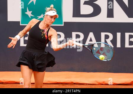 Rom, Italien. 15. Mai 2023. Marketa Vondrousova (CZE) gegen Elena Rybakina am 8. Tag des ATP 1000 in Rom, Italien, 15. Mai 2023 (Kreditbild: © Ciro De Luca/ZUMA Press Wire) NUR REDAKTIONELLE VERWENDUNG! Nicht für den kommerziellen GEBRAUCH! Kredit: ZUMA Press, Inc./Alamy Live News Stockfoto