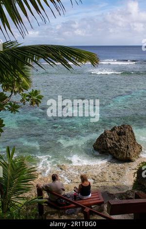 Niue, allgemein bekannt als der Felsen oder der Felsen von Polynesien. Alofi, Utuko Reef Overlook. Stockfoto