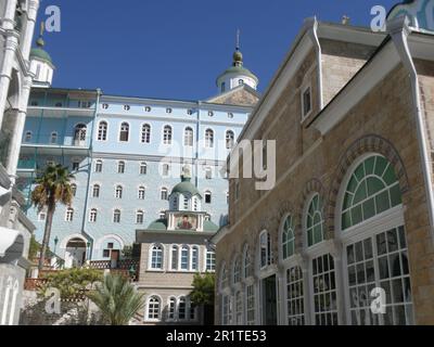 Das Kloster von Agiou Panteleimonos ist ein Kloster, das auf dem Berg Athos erbaut wurde Stockfoto