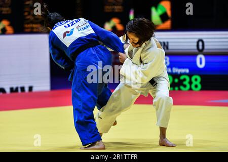 Doha, Katar, 8. Mai 2023. Uta Abe aus Japan tritt gegen Diyora Keldiyorova aus Usbekistan beim Gold-Medaillenspiel der Frauen im Wert von 52kg $ während der Judo-Weltmeisterschaft 2023 - Tag 2 in Doha, Katar, an. 8. Mai 2023. Kredit: Nikola Krstic/Alamy Stockfoto