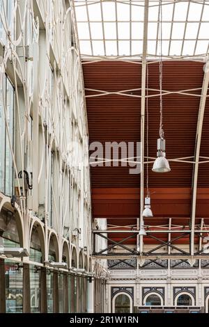 Glasdach Mit Eisenrahmen, Paddington Station, London, England Stockfoto