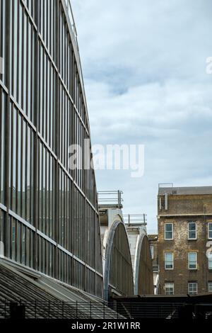 Glasdach Mit Eisenrahmen, Paddington Station, London, England Stockfoto