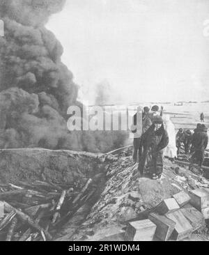 Die Verbrennung von Pestleichen in Fujiadian. Foto von 1911. Stockfoto