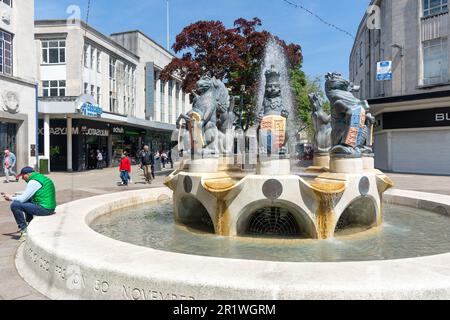 Cascades Fountain, Commercial Road, Portsmouth, Hampshire, England, Vereinigtes Königreich Stockfoto