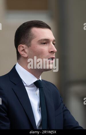 Marignane, Frankreich. 12. Mai 2023. Jordan Bardella, Präsident der Nationalversammlung (RN), spricht während der Zeremonie. Der französische Politiker und Präsident der Nationalpartei Rassamblement Jordan Bardella eröffnet das Amt des 2022 in Marignane, Frankreich, gewählten Stellvertreters seiner Partei Franck Allisio. (Foto: Laurent Coust/SOPA Images/Sipa USA) Guthaben: SIPA USA/Alamy Live News Stockfoto