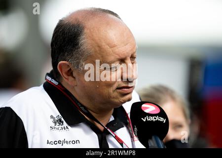 Melbourne, Australien, 9. April 2022. Principal Frédéric Vasseur, Teamleiter von Alfa Romeo, spricht am 09. April 2022 im Albert Park in Melbourne, Australien, mit den Medien auf dem australischen Formel-1-Grand Prix. Kredit: Steven Markham/Speed Media/Alamy Live News Stockfoto