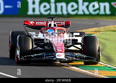 Melbourne, Australien, 9. April 2022. Valtteri Bottas (77) aus Finnland und Alfa Romeo F1 Team Orlen während des australischen Formel-1-Grand Prix im Albert Park am 09. April 2022 in Melbourne, Australien. Kredit: Steven Markham/Speed Media/Alamy Live News Stockfoto