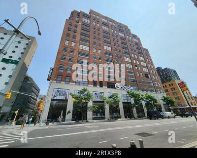 Nova York, Eua. 15. Mai 2023. (NEU) Fassade von Google Building in New York. 15. Mai 2023, New York, USA: Fassade des Google Building, auf der 111 8. Avenue, in New York. Credit : Leco Viana/Thenews2 (Credit Image: © Leco Viana/TheNEWS2 via ZUMA Press Wire) NUR REDAKTIONELLE VERWENDUNG! Nicht für den kommerziellen GEBRAUCH! Stockfoto