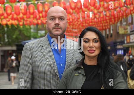 Jonathan Sothcott und Jeanine Sothcott kommen zum Mittagessen mit Tom Parker Bowles in Chungdam Soho Stockfoto