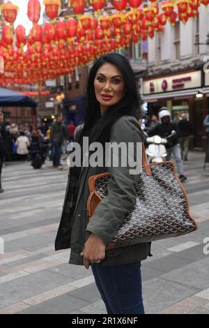 Jonathan Sothcott und Jeanine Sothcott kommen zum Mittagessen mit Tom Parker Bowles in Chungdam Soho Stockfoto