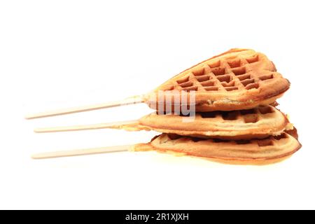 Waffelherz isoliert auf weißem Hintergrund Stockfoto