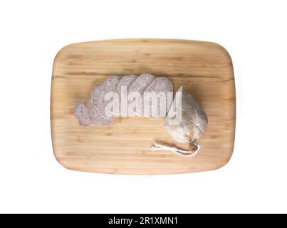 Ein Paltruc oder Bulle ist die dickste Wurst. Es handelt sich um eine Wurst aus der Blase oder dem Dickdarm des Schweines, gefüllt mit Hackfleisch/Faschiertem und Fett. Stockfoto