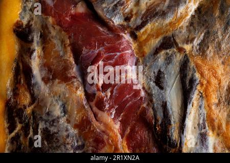 Spanische Tapa mit iberischem Schinken. Iberischer Schinken ist eine Art serrano-Schinken vom iberischen Schwein, die in der spanischen Gastronomie hoch geschätzt wird Stockfoto