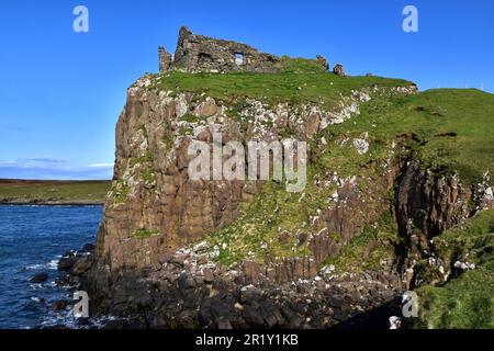 Die Ruinen von Duntulm Castle auf der Isle Of Skye Stockfoto