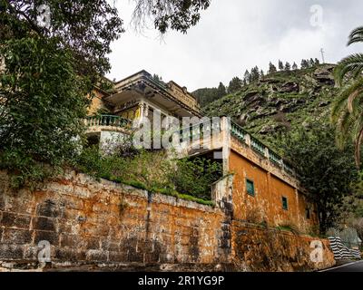 Lost Place Balneario Los Berrazales, Botteleria Agua de Agaete in Valle de Agaete auf Gran Canaria, Kanarische Inseln, Spanien. Stockfoto