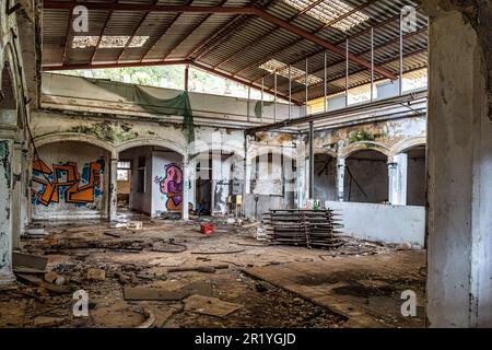 Lost Place Balneario Los Berrazales, Botteleria Agua de Agaete in Valle de Agaete auf Gran Canaria, Kanarische Inseln, Spanien. Stockfoto