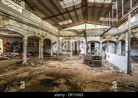 Lost Place Balneario Los Berrazales, Botteleria Agua de Agaete in Valle de Agaete auf Gran Canaria, Kanarische Inseln, Spanien. Stockfoto