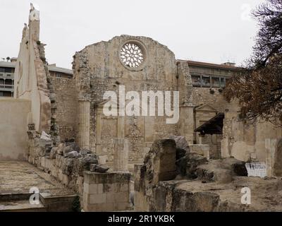 Kirche San Giovanni, im Keller gibt es Krypten, die berühmten Katakomben von St. John (Chiesa di San Giovanni Alle Catacombe), Syrakus, Sizilien Stockfoto