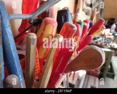 Handwerkzeuge in einem Schuppen Stockfoto