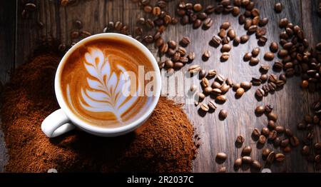 Komposition mit einer Tasse Kaffee Stockfoto