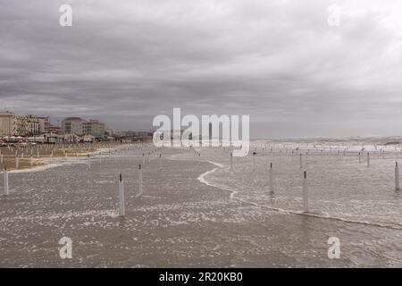 Cesenatico, Italien. 16. Mai 2023. Cesena (FC) Voralarmsituation bei schlechtem Wetter, Regen - Savio Fluss und Sturmfluß redaktionelle Nutzung nur Kredit: Unabhängige Fotoagentur/Alamy Live News Stockfoto