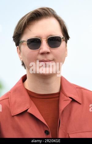Cannes, Frankreich. 16. Mai 2023. Der amerikanische Schauspieler Paul Dano nimmt am Dienstag, den 16. Mai 2023, am 76. Filmfestival von Cannes im Palais des Festivals in Cannes, Frankreich, Teil. Foto: Rune Hellestad/ Kredit: UPI/Alamy Live News Stockfoto