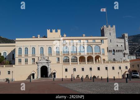 Monaco-Ville, Monaco, April 20. 2023:- Ein Blick auf den Prinzenpalast in Monaco-Ville, der 1191 erbaut wurde. Stockfoto