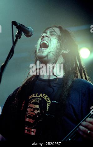 Mailand Italien 2000-06-08 : Chi Cheng Bassist of Deftones Live-Konzert im Alcatraz Club Stockfoto