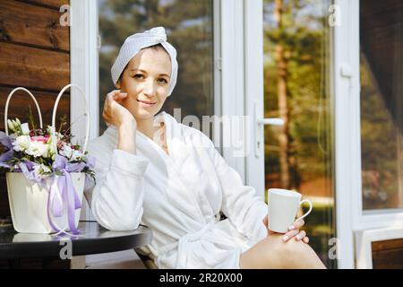 Konzept eines wunderschönen ruhigen Morgens abseits der Hektik der modernen Stadt Stockfoto